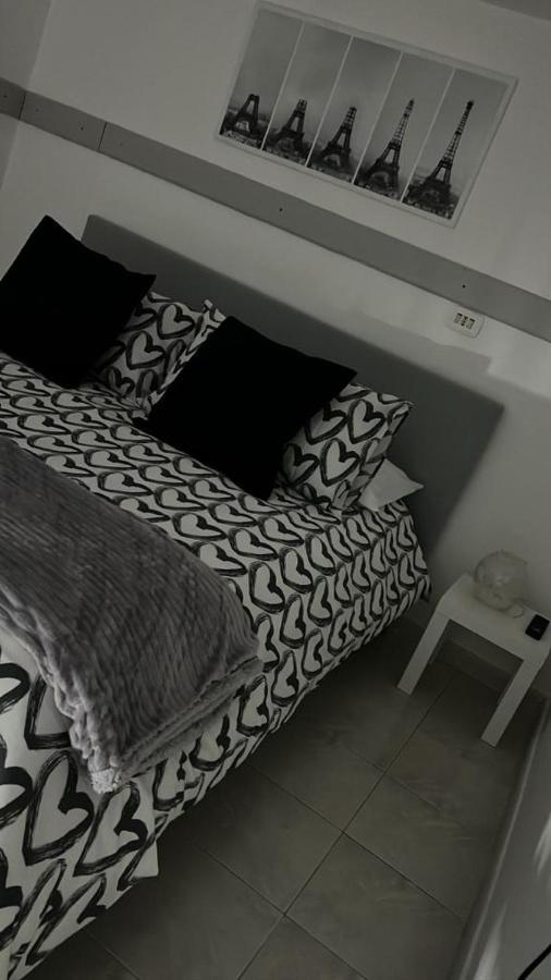 הוילה נאפולי Casa Vacanza Azzurra מראה חיצוני תמונה